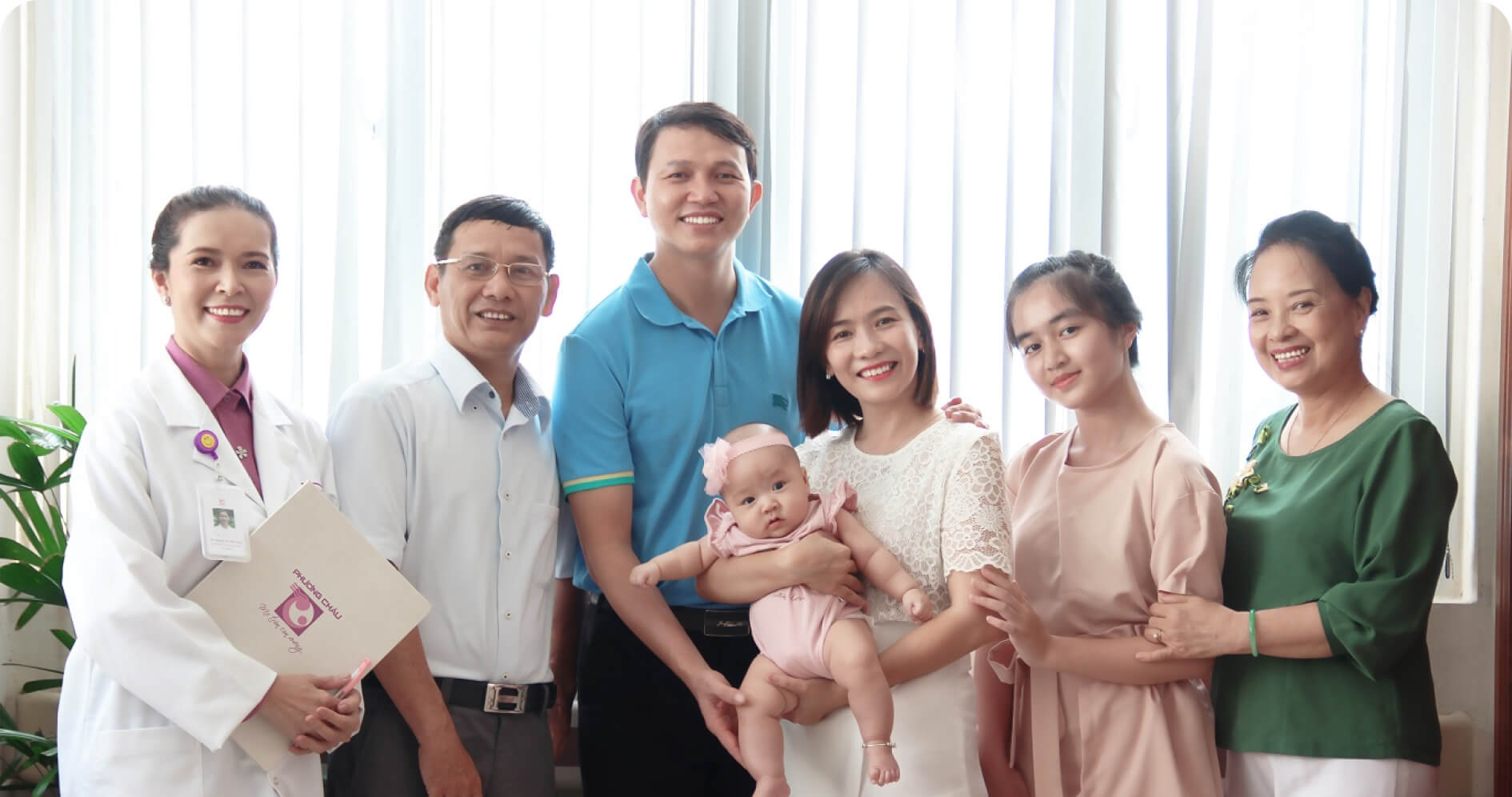 Chăm sóc sức khỏe toàn diện, trọn đời cho người phụ nữ và gia đình