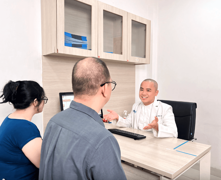 Vô sinh, tinh trùng yếu do lạm dụng thuốc tăng cơ, căng da