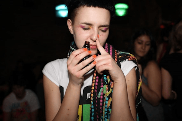 Tác dụng của popper là gì? Có phải thần dược tình yêu như lời đồn?