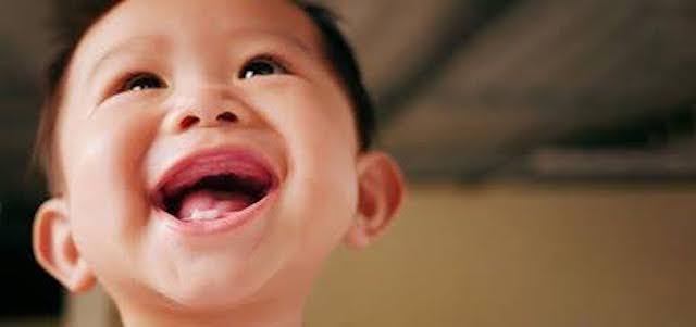 Tại sao chăm sóc răng miệng cho bé lại quan trọng?