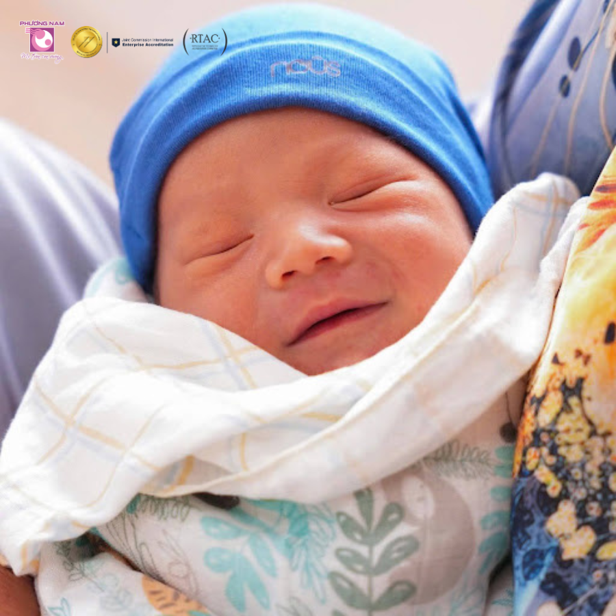 Những câu chuyện đi sinh: 3 phút thần tốc trên taxi: Bác sĩ Phương Nam giúp mẹ con vượt cơn sinh t.ử