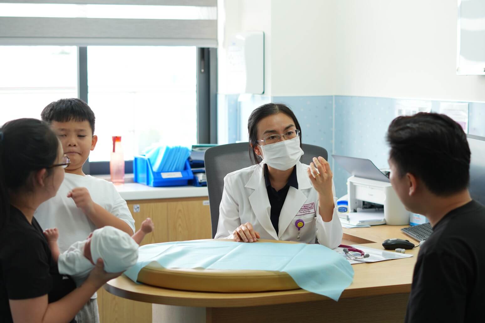 Hỏi đáp với Bác sĩ Phương Nam: Vàng da sơ sinh - Khi nào là sinh lý, khi nào là bệnh lý?