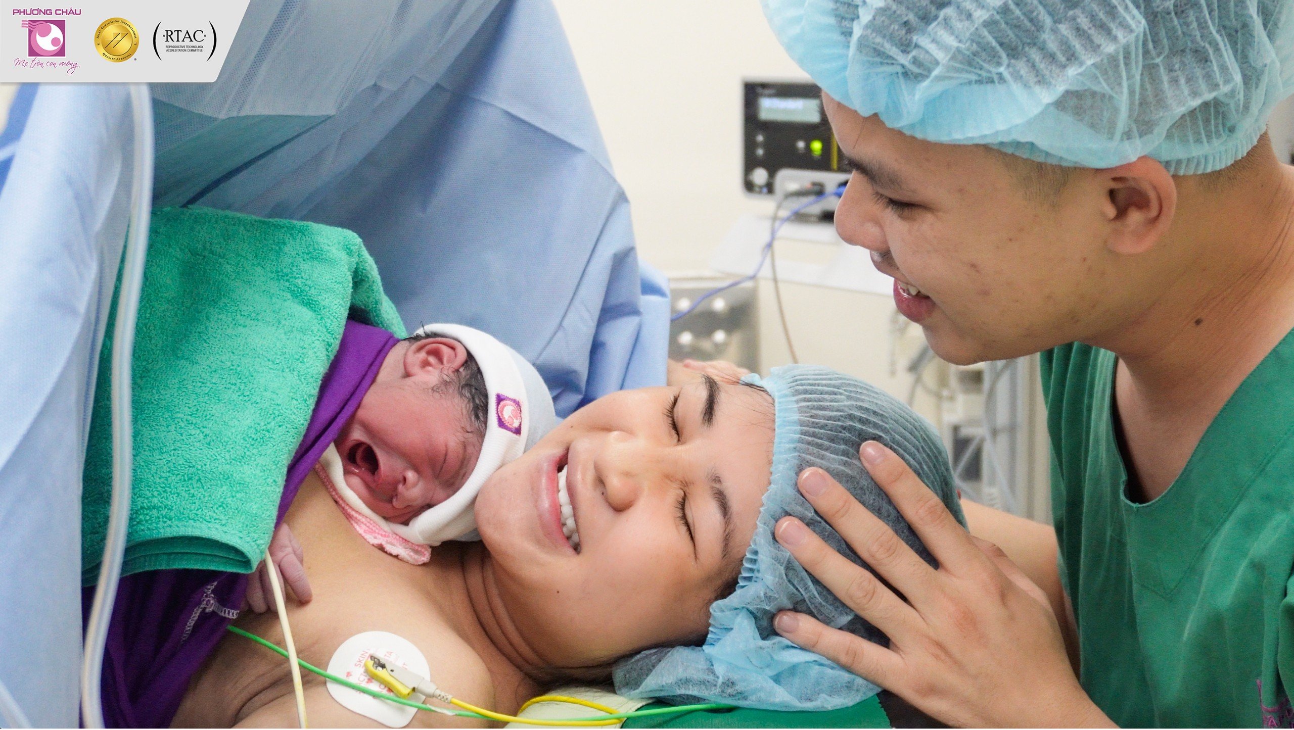 NGƯỜI THÂN ĐỒNG HÀNH VƯỢT CẠN ĐÓN CON CHÀO ĐỜI