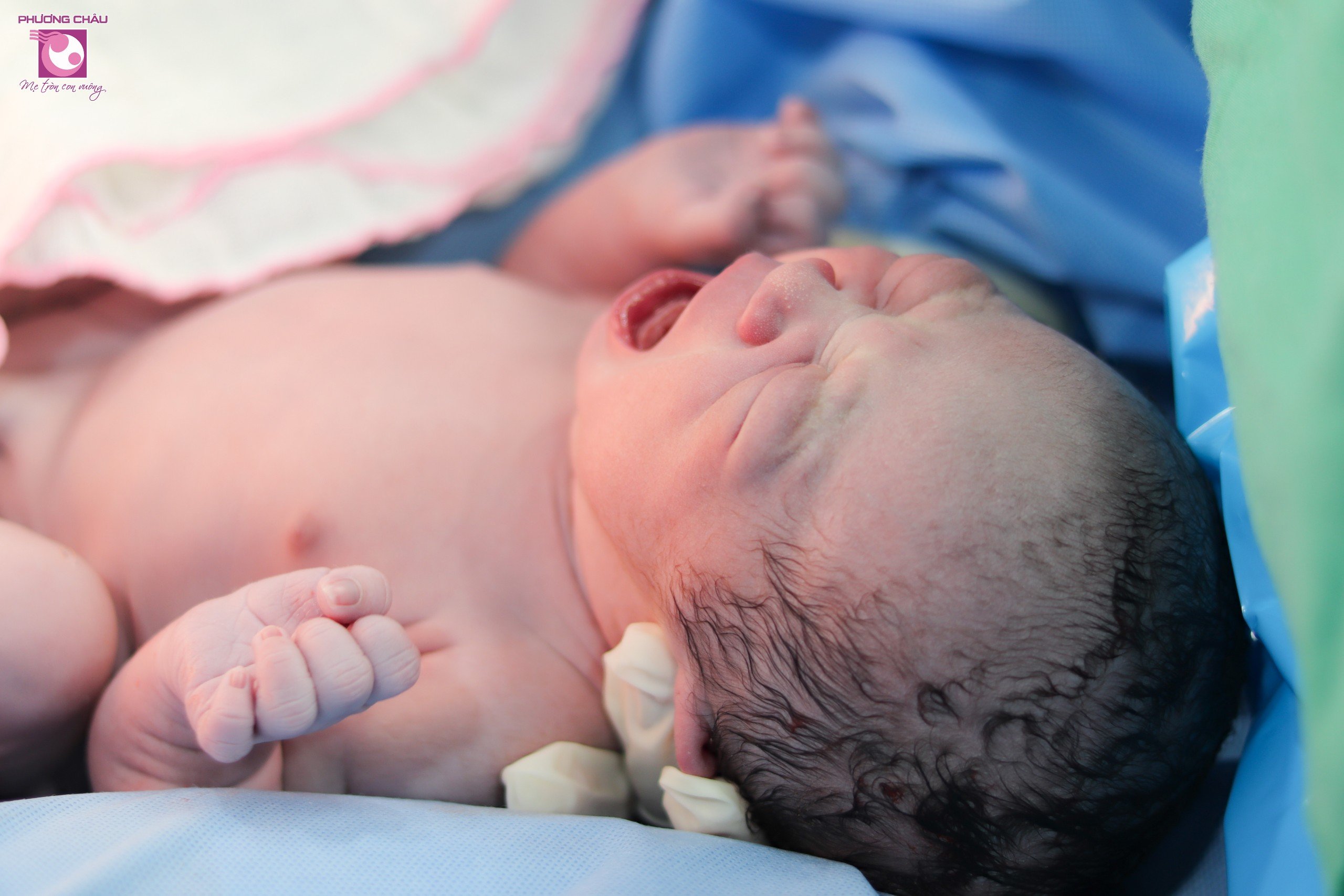 “LÀM MẸ AN TOÀN - SỨC KHỎE CHO MẸ, TƯƠNG LAI CHO BÉ”