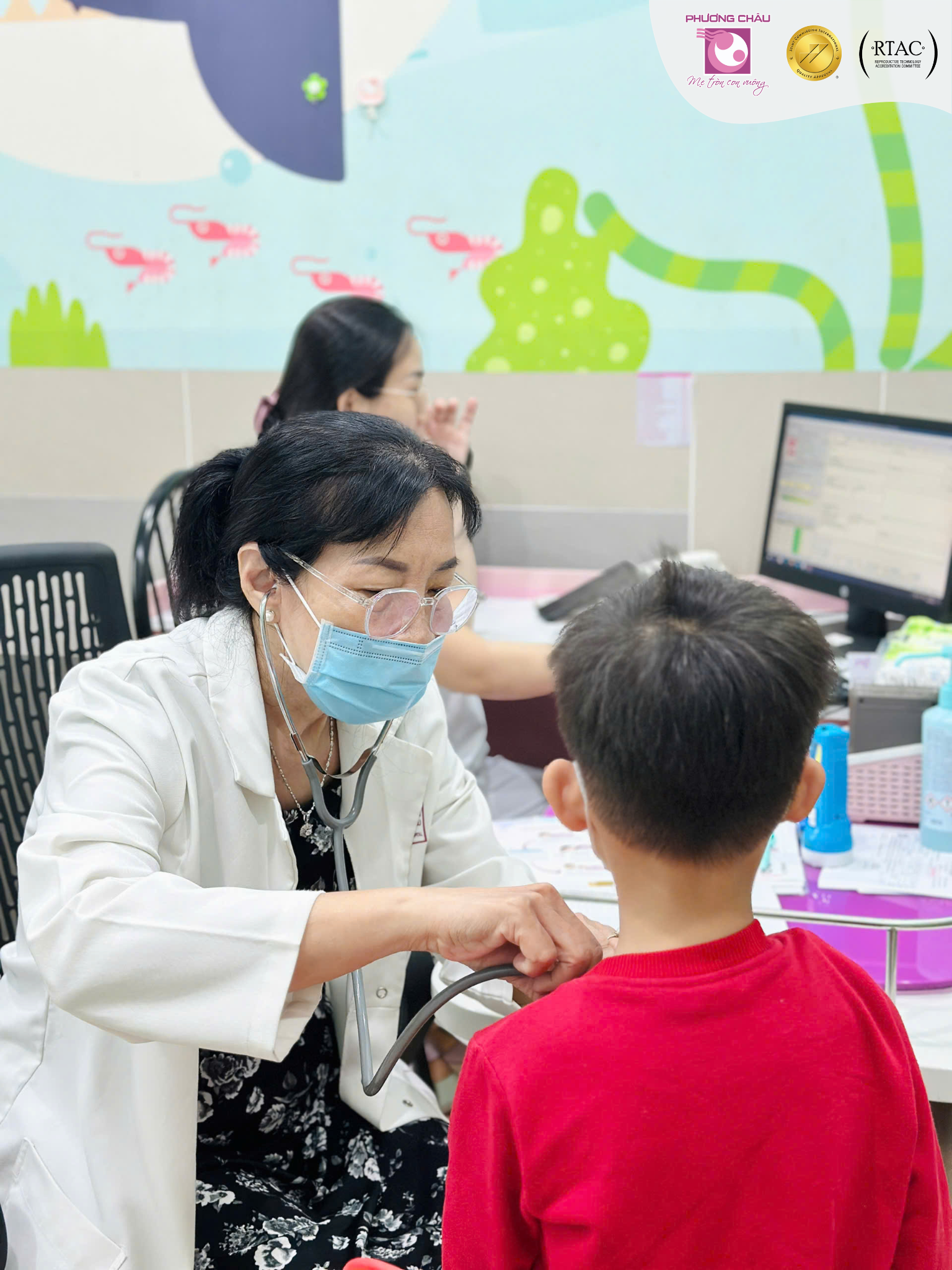 Bé viêm phổi vì không điều trị dứt điểm cảm cúm thông thường