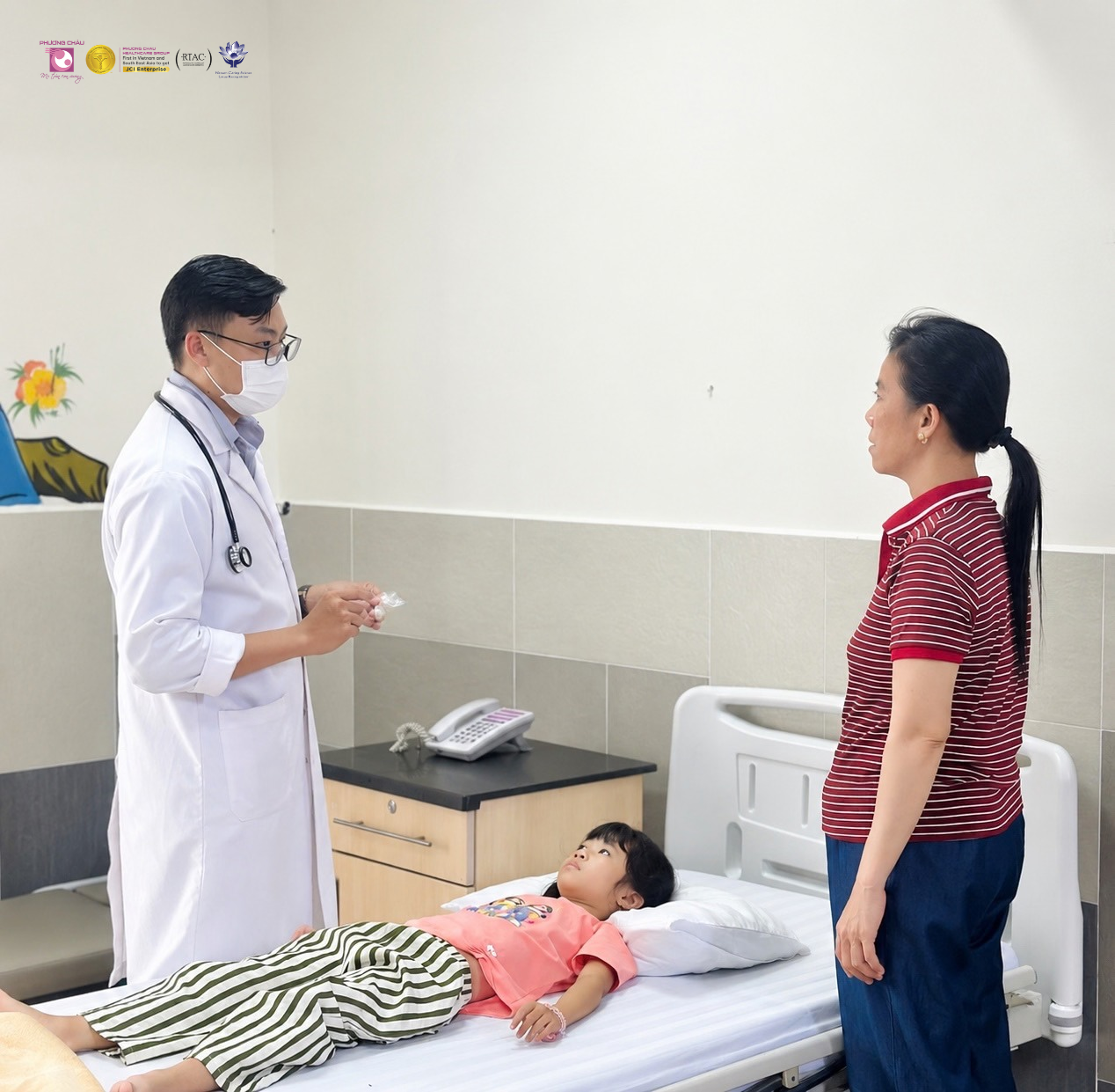 Bé 5 tuổi ĐAU BỤNG KÉO DÀI SUỐT 3 NĂM không hết
