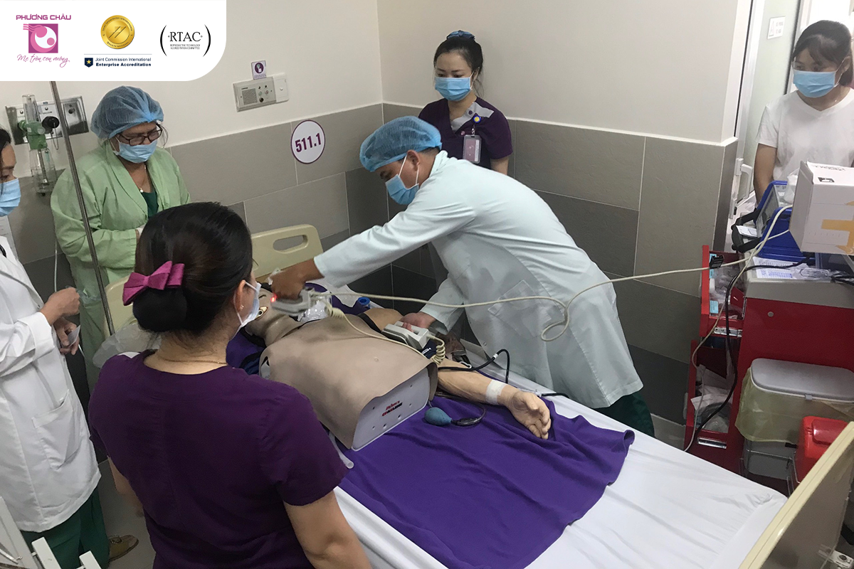 Hình ảnh một buổi diễn tập định kỳ code blue